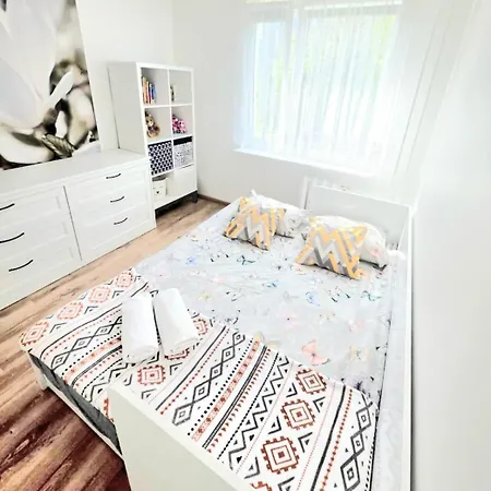 Lilia Apartment *